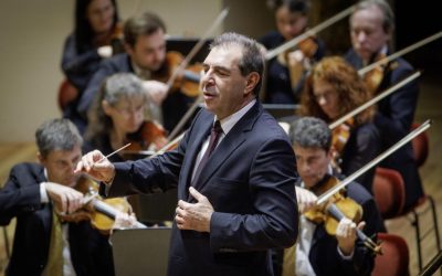 Daniele Gatti dirigierte zum Amtsantritt Schönberg und Mahler im 1. SYKO